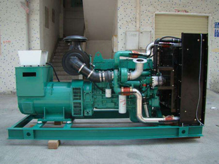 封丘1100kw康明斯柴油发电机组图片 封丘1100kw康明斯柴油发电机组图片